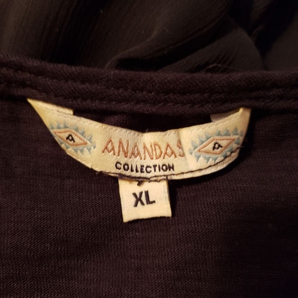 Amanda's Collection brand black tunic, size XL - Picture 3 of 4